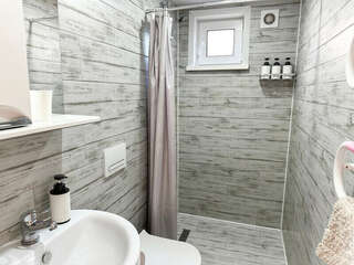 Гостиница Домики у Пляжа Осташков Коттедж-8