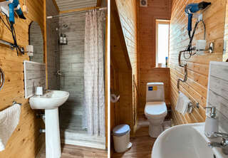 Гостиница Домики у Пляжа Осташков Бунгало у воды-19