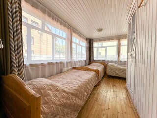 Гостиница Домики у Пляжа Осташков Дом с 5 спальнями-9