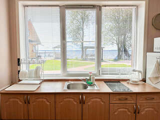 Гостиница Домики у Пляжа Осташков Номер делюкс с видом на озеро-2