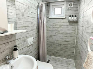 Гостиница Домики у Пляжа Осташков Коттедж – Рядом с пляжем-12