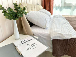 Гостиница Домики у Пляжа Осташков Улучшенный номер-студио с видом на озеро-13