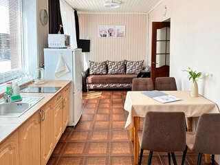 Гостиница Домики у Пляжа Осташков Апартаменты с видом на озеро-1