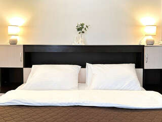 Гостиница Домики у Пляжа Осташков Номер-студио с видом на озеро-8