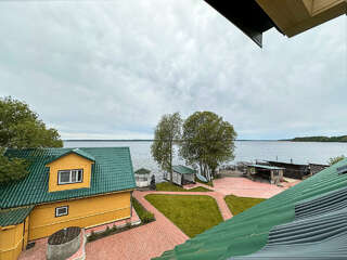 Гостиница Домики у Пляжа Осташков Бюджетный трехместный номер-8