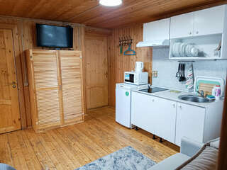 Гостиница Домики у Пляжа Осташков 3-х местный бюджетный номер-2