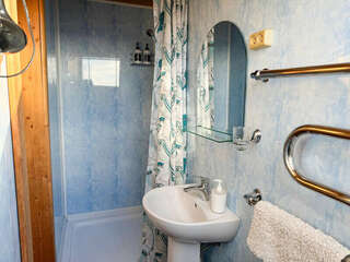 Гостиница Домики у Пляжа Осташков 2-х местный бюджетный номер-9