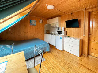 Гостиница Домики у Пляжа Осташков Бюджетный двухместный номер с 1 кроватью-11