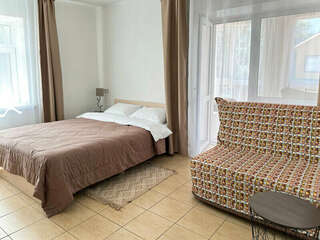 Гостиница Домики у Пляжа Осташков Апартаменты с видом на озеро-5