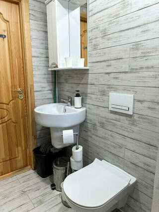 Гостиница Домики у Пляжа Осташков Коттедж – Рядом с пляжем-11