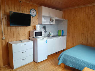 Гостиница Домики у Пляжа Осташков 2-х местный бюджетный номер-11