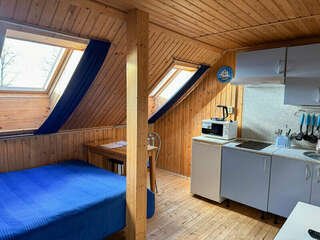 Гостиница Домики у Пляжа Осташков Бюджетный двухместный номер с 1 кроватью-9