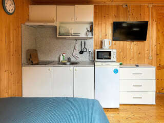 Гостиница Домики у Пляжа Осташков Бюджетный двухместный номер с 1 кроватью-3